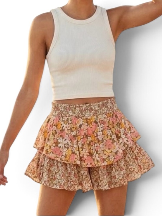 American Eagle Outfitters Pants - American Eagle Outfitters Ruffle Tiered Floral Pattern Print Mini Skort Medium